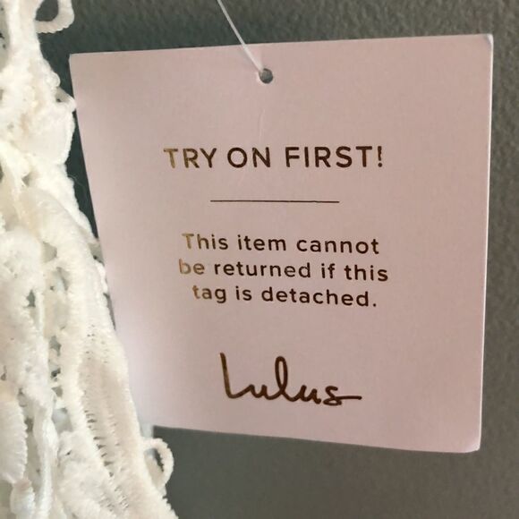 NEW Lulus Women’s Small White lace maxi portrait beach wedding dress - Picture 6 of 16